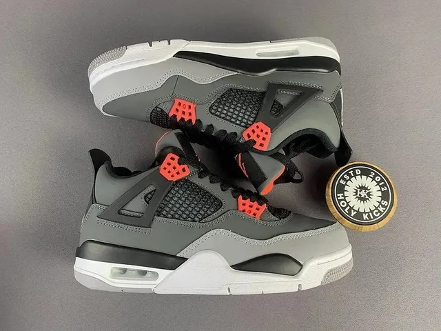 Air Jordan 4 Cool Grey