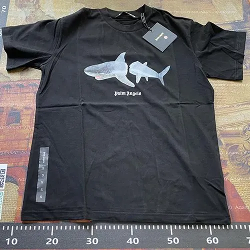 Palm Angels Shark Graphic Tee Shark Print