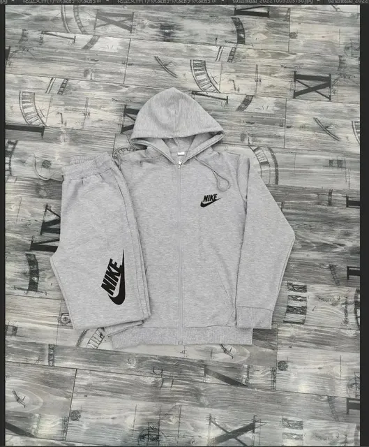 Nike Tech Fleece Hoodie & Joggers