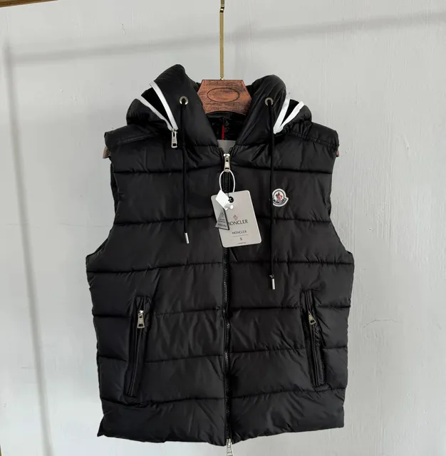 Moncler Puffer Vest Classic Hooded