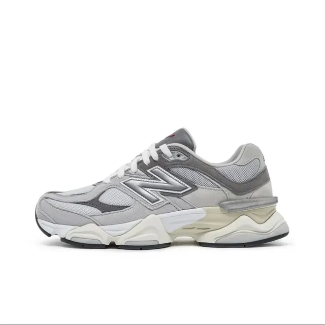 New Balance 2002R Grey/White