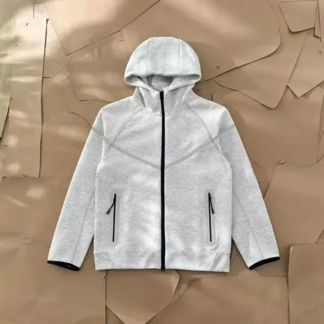 灰外套