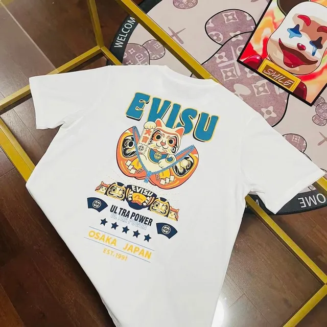 Evisu Graphic Tee Maneki-neko Print
