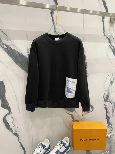 Burberry Crewneck Sweatshirt Equestrian Knight Patch