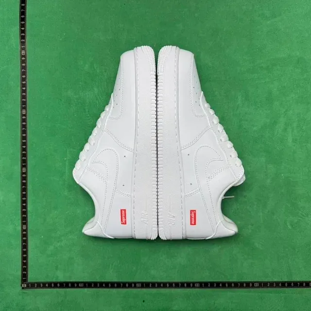 Nike Air Force 1 Low Supreme Box Logo