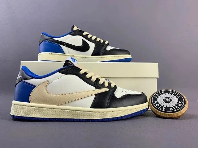 Travis Scott Air Jordan 1 Low Mocha