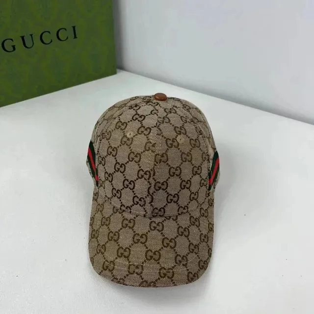 Gucci Baseball Cap GG Supreme