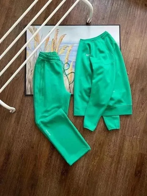 Nike Tech Fleece Set Emerald Green