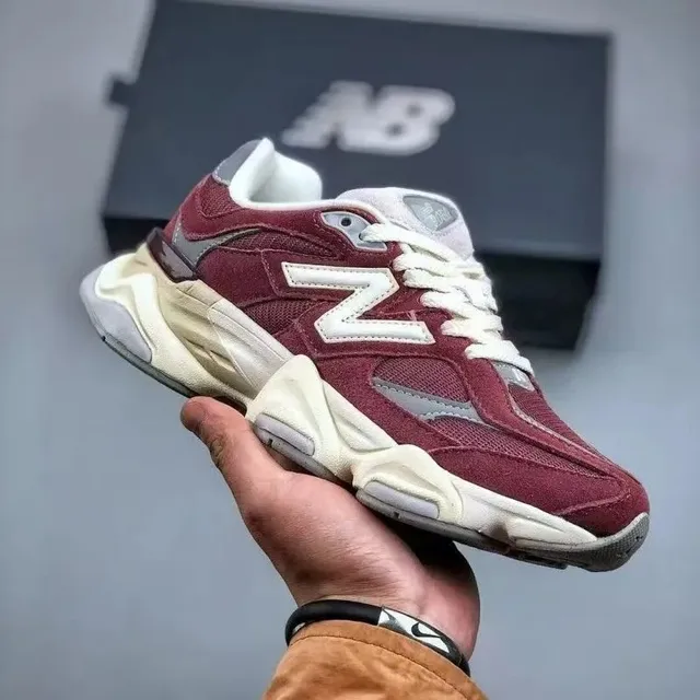 New Balance 2002R Burgundy