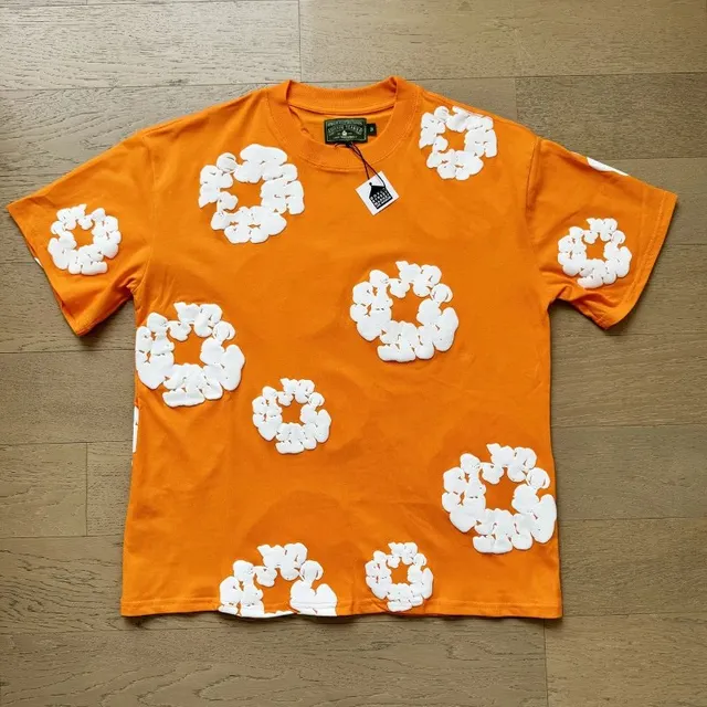 Gallery Dept. Graphic T-Shirt