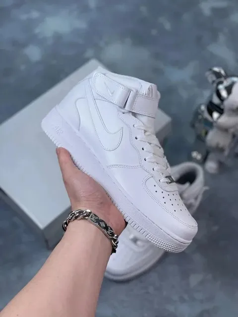 Nike Air Force 1 Mid Triple White