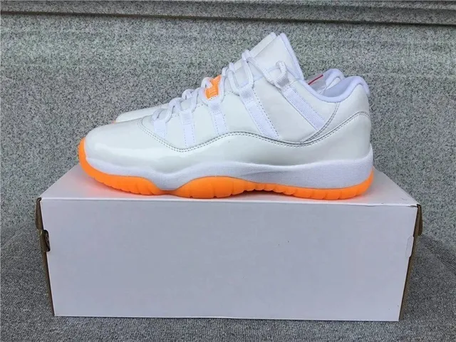 Air Jordan 11 Low