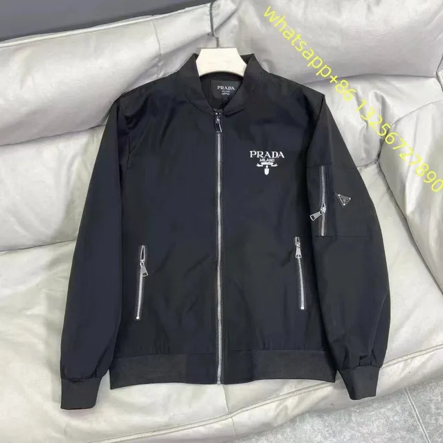 Prada17