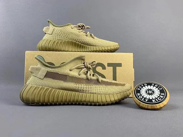 Yeezy Boost 350 V2 Beluga