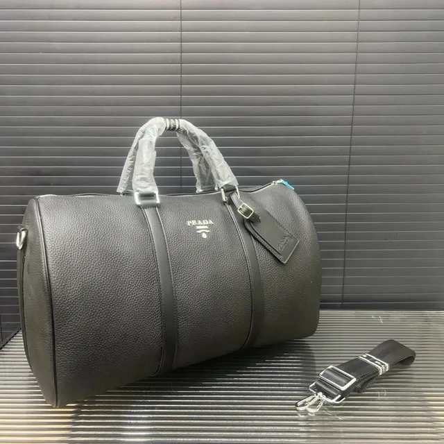 Duffle bags 16
