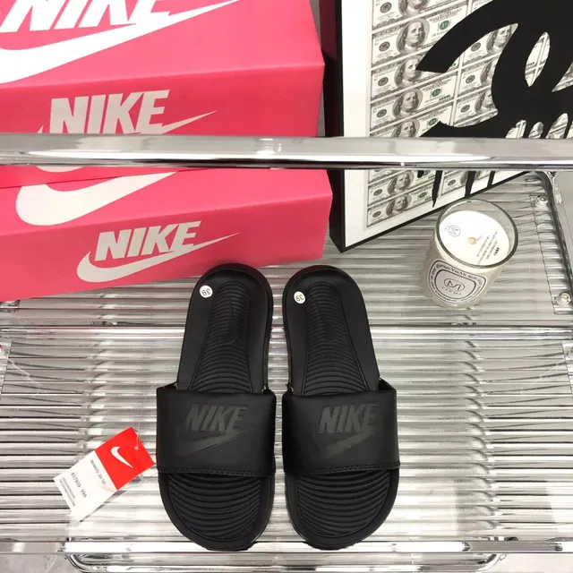弧形纯黑色