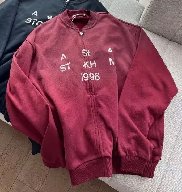 红色