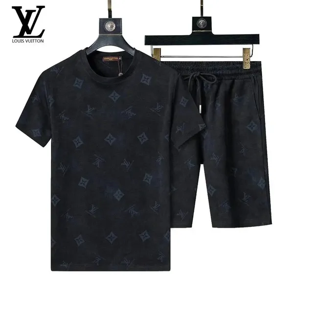 Louis Vuitton Monogram Print Set All-Over LV Logo