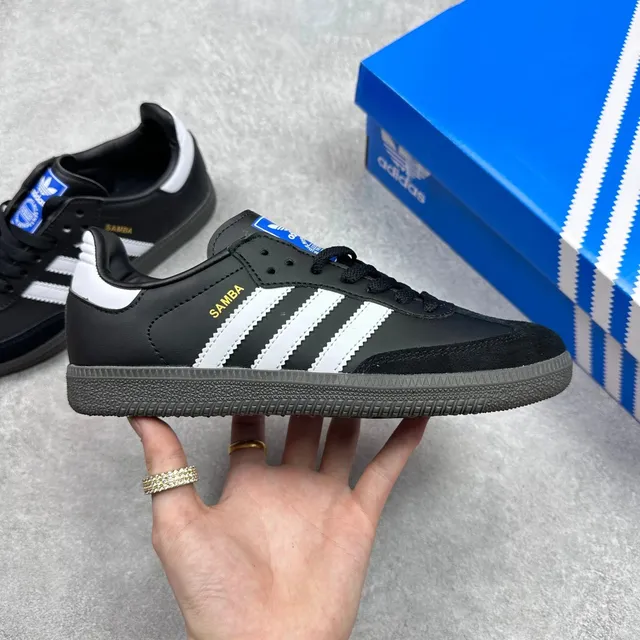 Adidas Samba Classic