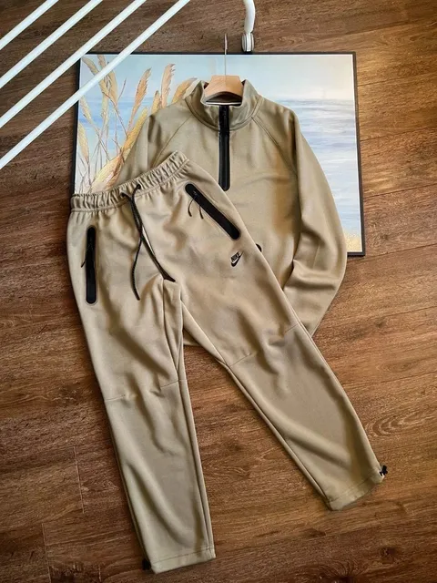Nike Tech Fleece Set