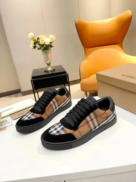 Burberry sneakers