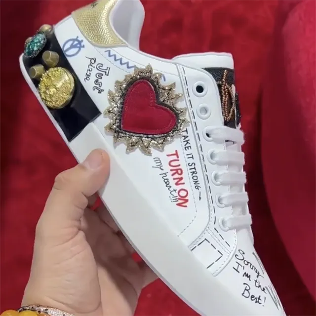 Dolce & Gabbana Sneaker Heart Embellished