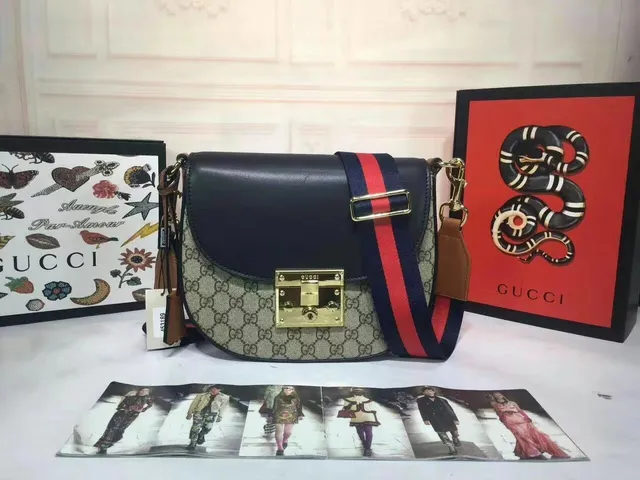 Gucci Dionysus Shoulder Bag