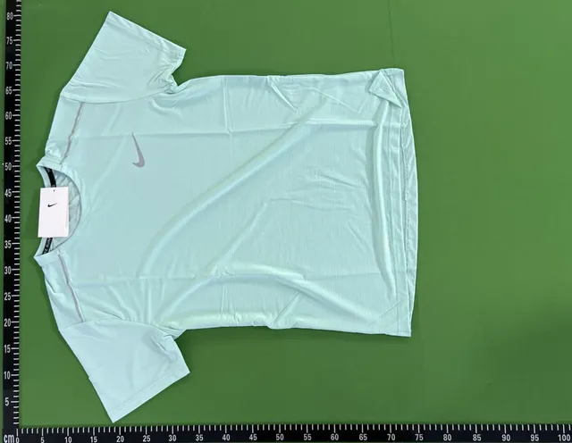 Nike Breathe Tee Mint