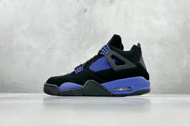Air Jordan 4 Retro Thunder
