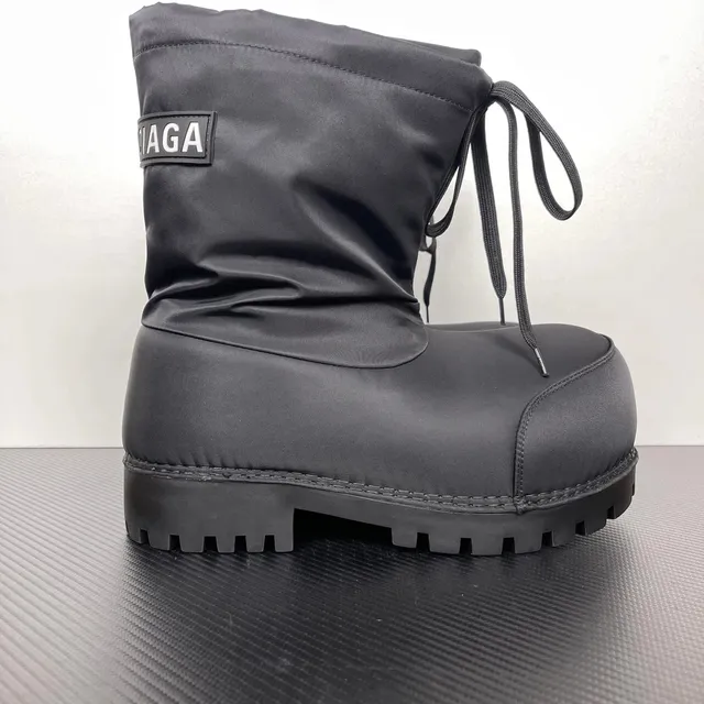 巴黎世家滑雪靴黑780561W4SA11000