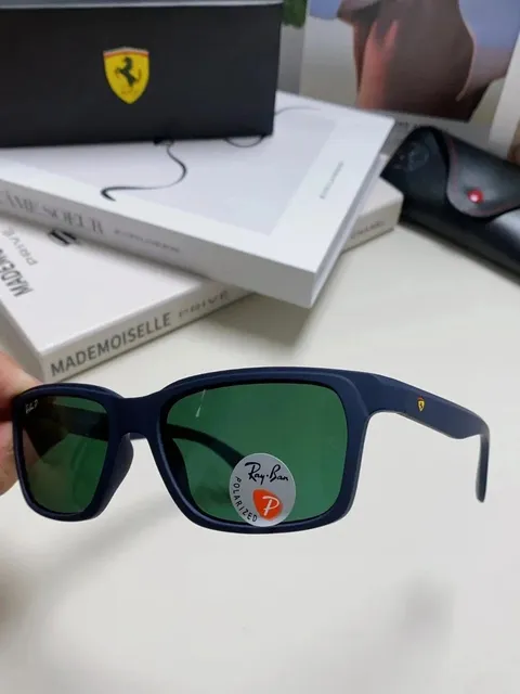 Ray-Ban Wayfarer Ferrari Edition