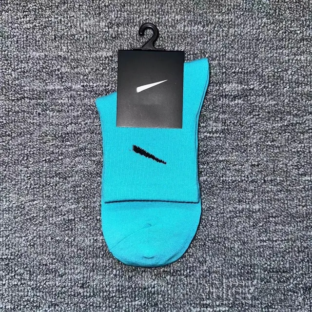Nike Socks Swoosh Logo