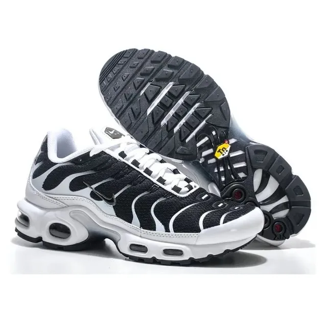 Nike Air Max Plus Triple Black and White