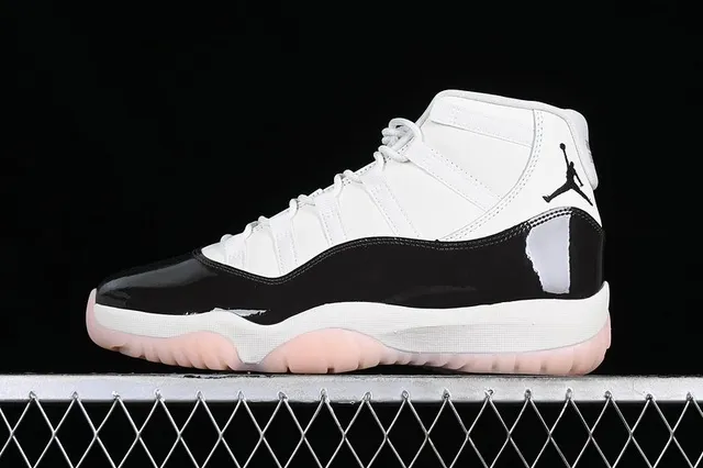Air Jordan 11 Concord
