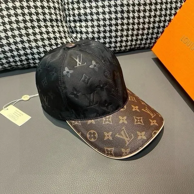 Louis Vuitton Baseball Cap Monogram Canvas