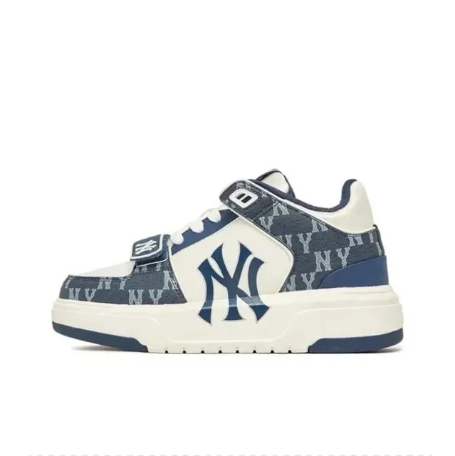 MLB NY Yankees Sneaker Monogram Logo Strap