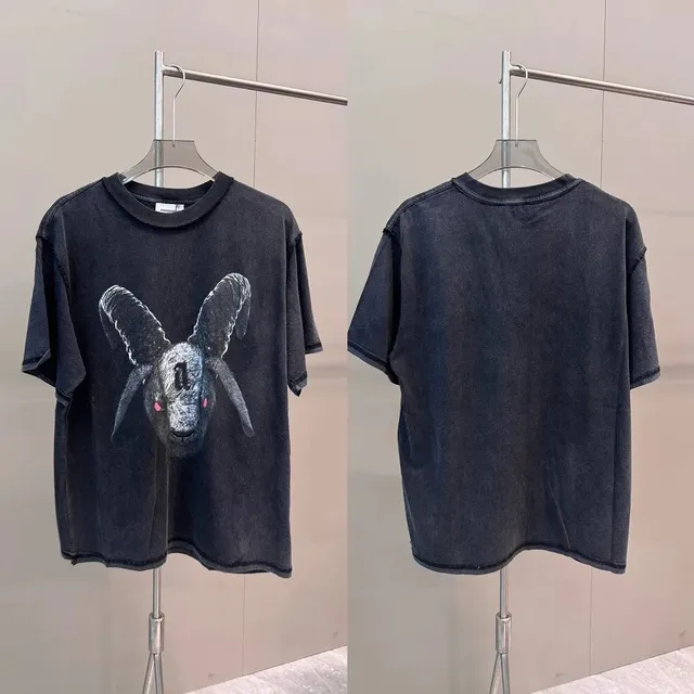 Arnodefrance Rabbit Graphic Tee