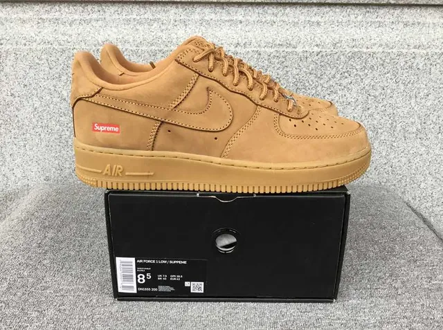 Nike Air Force 1 Low Supreme