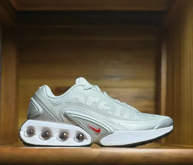 Nike Air Max Plus Triple White