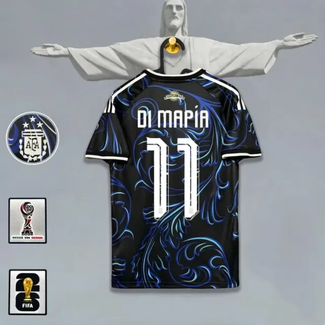 Argentina away jersey, number 11 with captain's armband