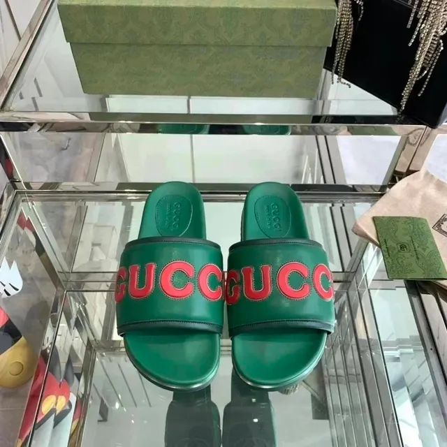 Gucci Slide Sandal GG Logo