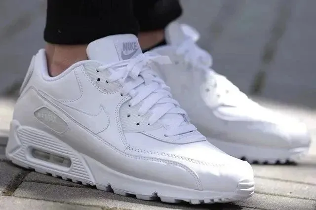 Nike Air Max 90 Triple White