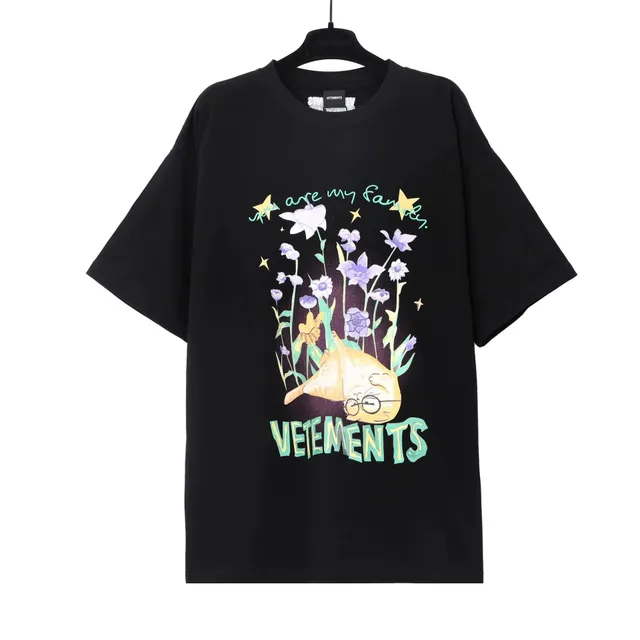 Vetements Graphic Tee You Are My Family Print