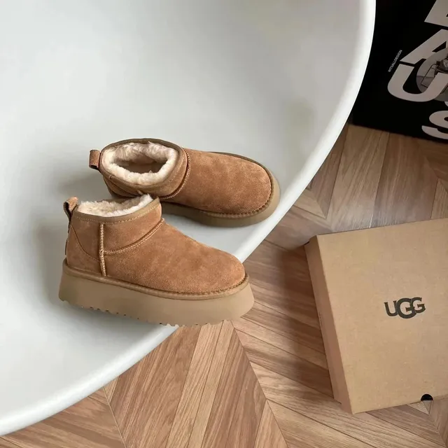 UGG Mini Platform