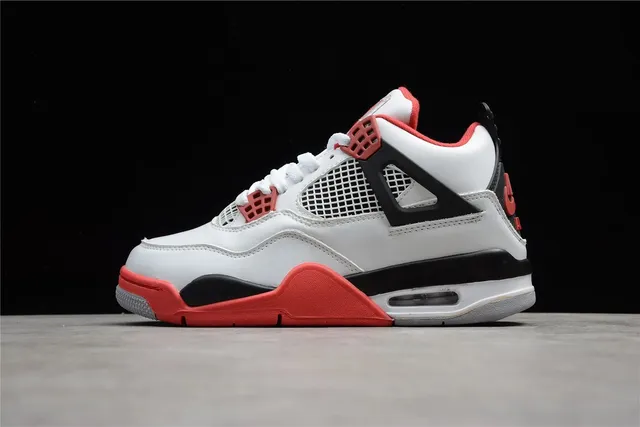 Air Jordan 4 Fire Red