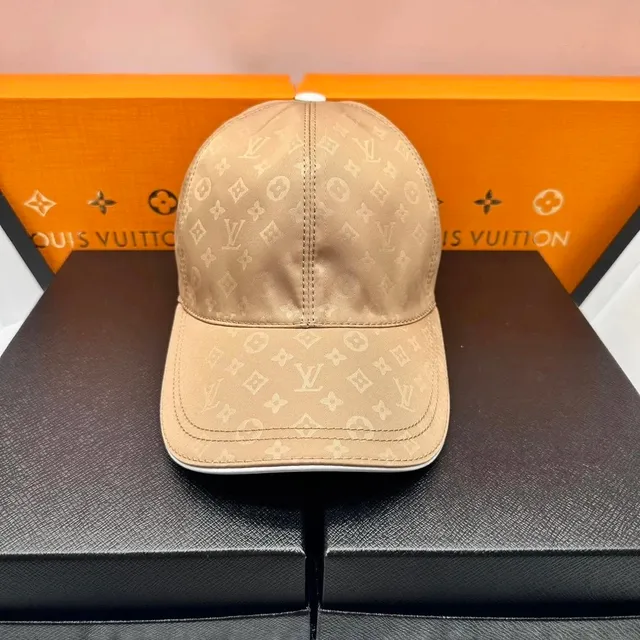 Louis Vuitton Baseball Cap Monogram Canvas