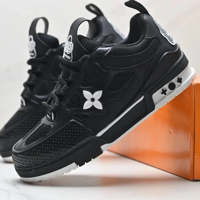 Louis Vuitton LV Trainer Monogram Flower