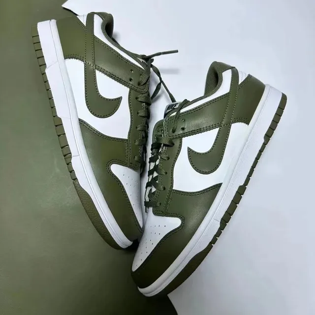 Nike Dunk Low Olive