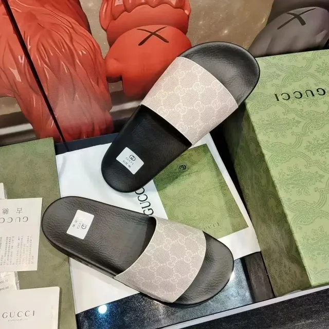 Gucci Slide Sandal GG Monogram