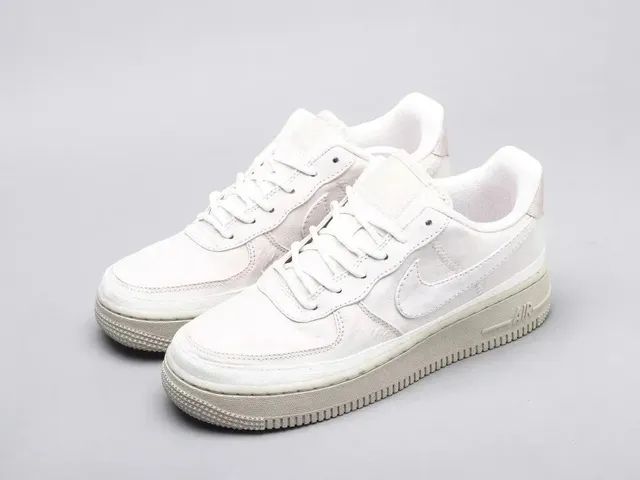 Nike Air Force 1 Low